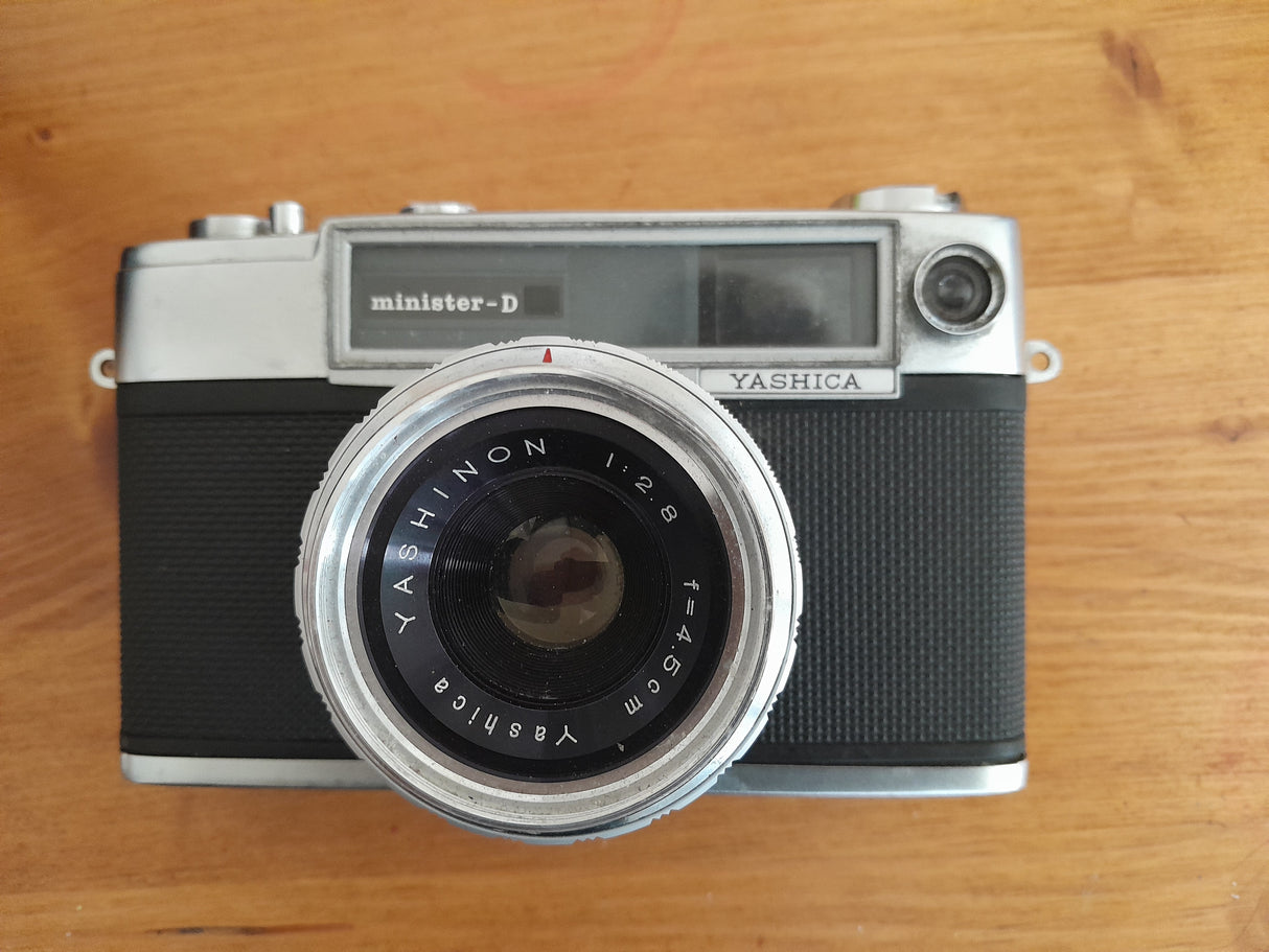 YashicaMinister-D8191063e-4285-4180-9fce-01c75a6ce553