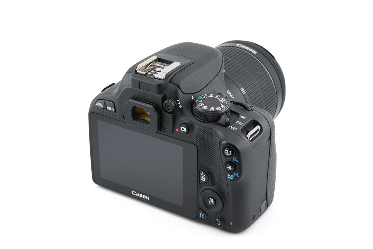 Canon EOS 100D+ 18-55mm f3.5-5.6 IS STM