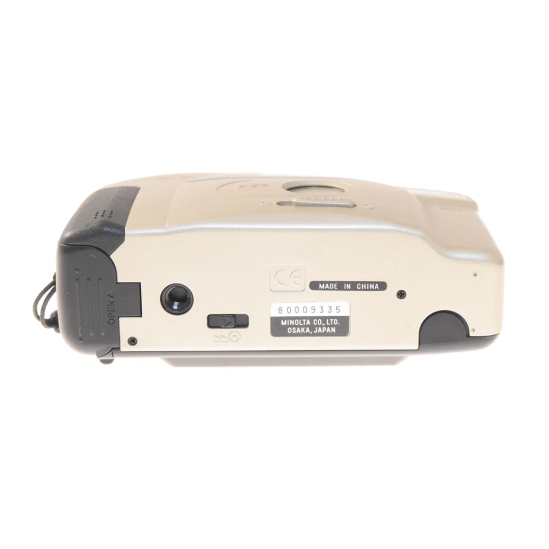 Minolta F 25 - 35mm Compact Analog Camera