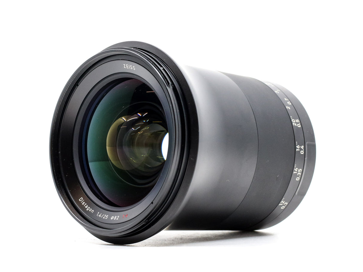 ZEISS Milvus 25mm f/1.4 ZE - Canon EF adatto