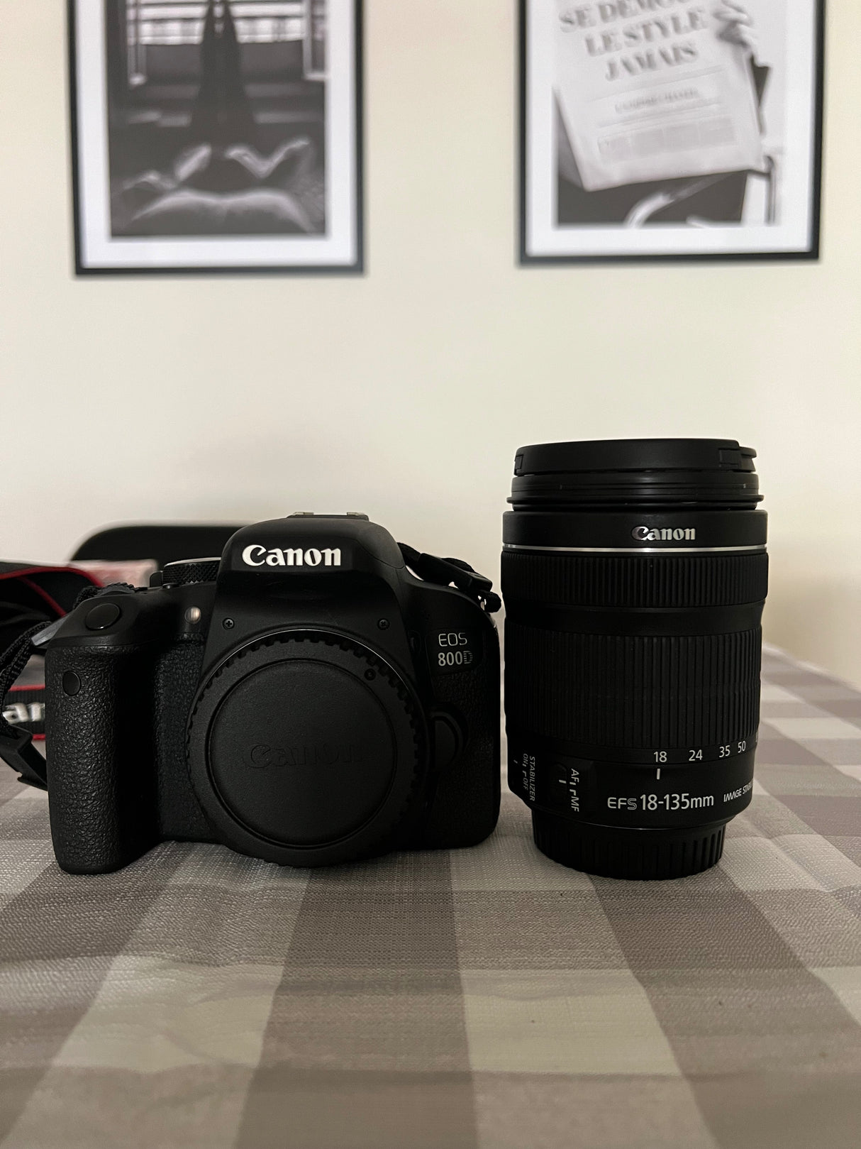 Cámara Canon EOS 800D Cámara Canon EOS 800D 08cd7738-ce78-47a5-83fe-a3ae43530834