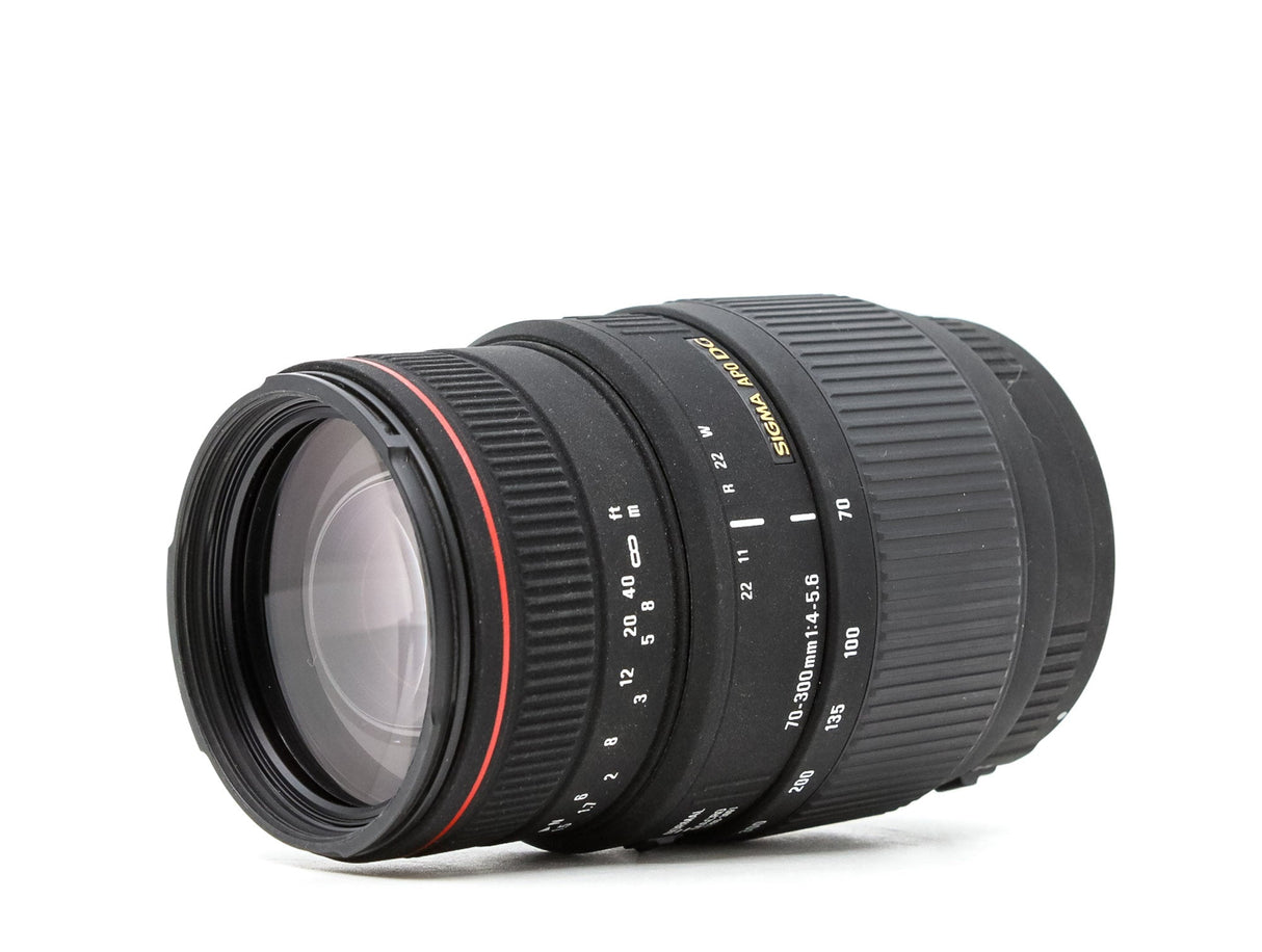 Sigma 70-300mm f/4-5.6 APO DG Macro - Canon EF Fit - segunda mano - excelente estado - detalle 2 de 3 - SKU 3770621 - Camera
