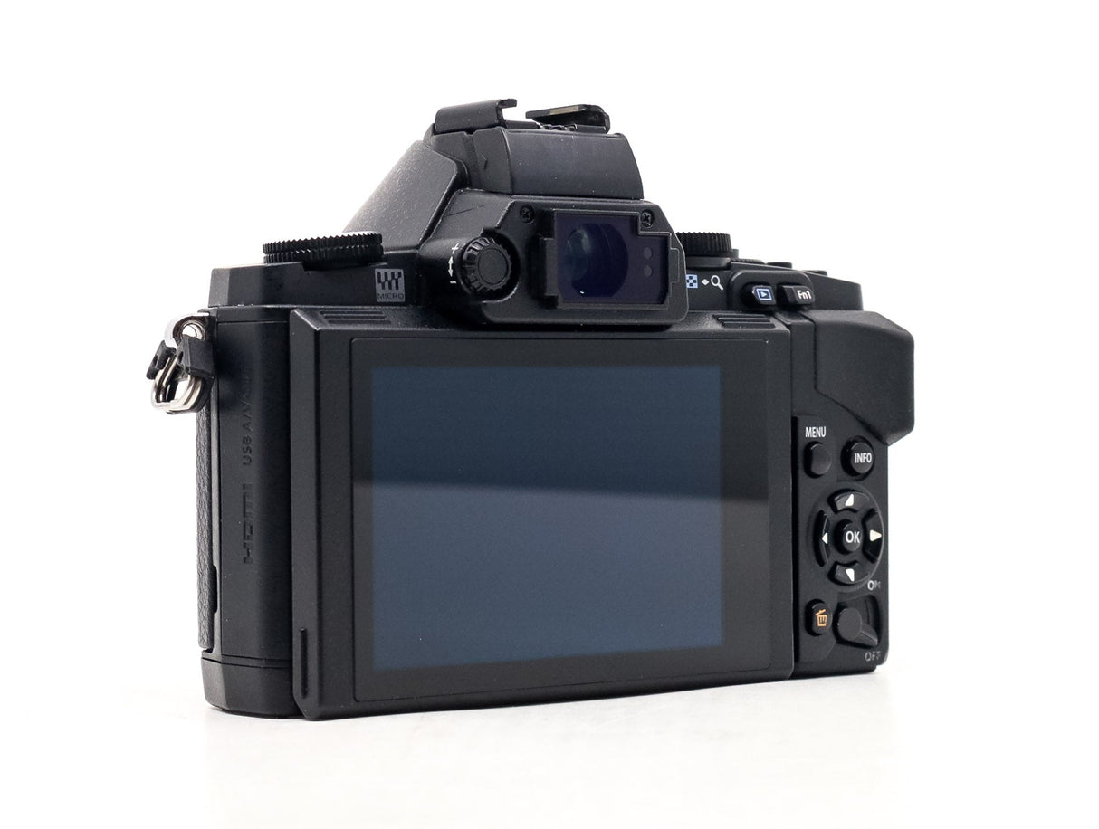 Olympus OM-D E-M5 - segunda mano - excelente estado - detalle 4 de 4 - SKU 3799809 - Camera Market