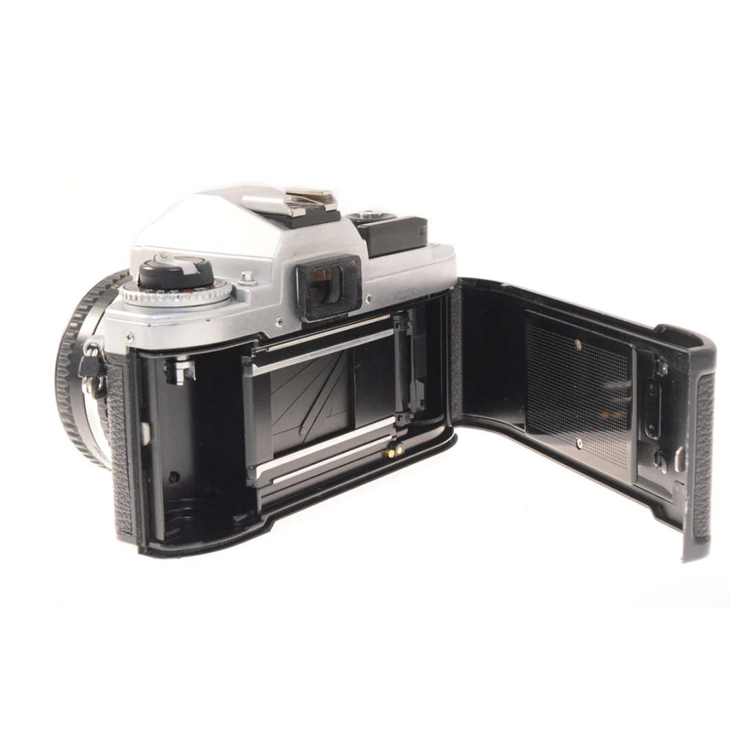 Nikon FG+50mm f1.8 Serie E