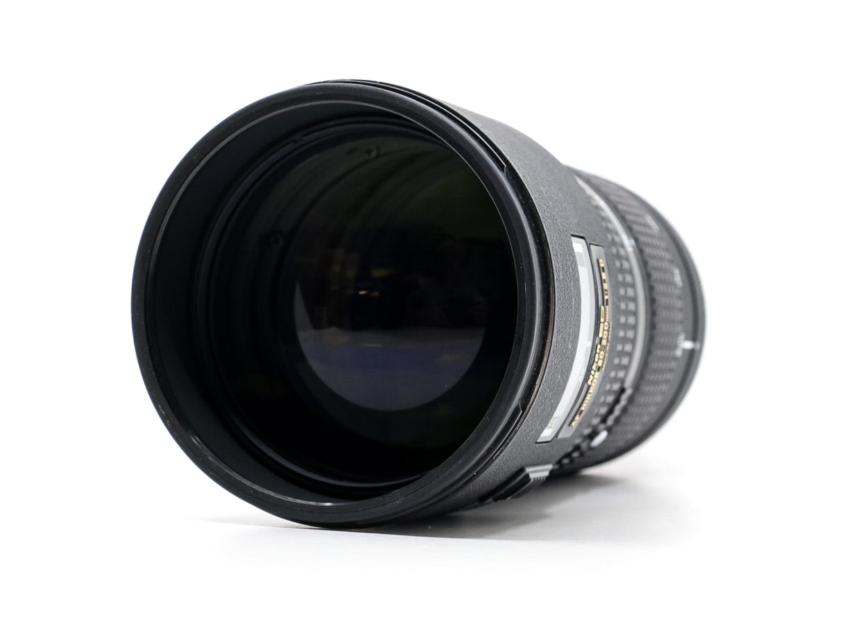 Nikon AF Nikkor 80-200mm f/2.8D IF-ED - Due Tocchi