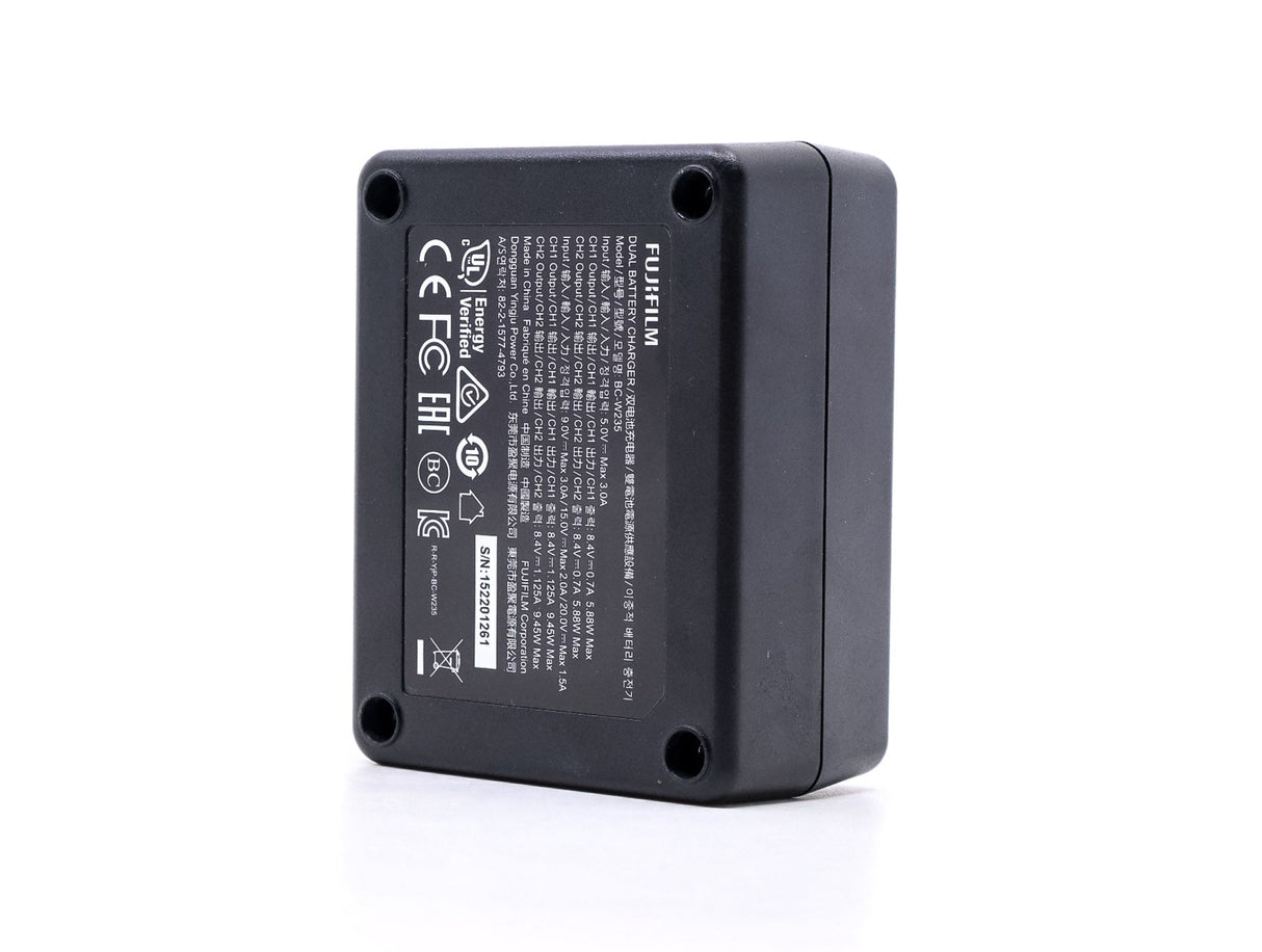 Fujifilm BC-W235 Dual Battery Charger - segunda mano - excelente estado - detalle 3 de 4 - SKU 3792055 - Camera Market