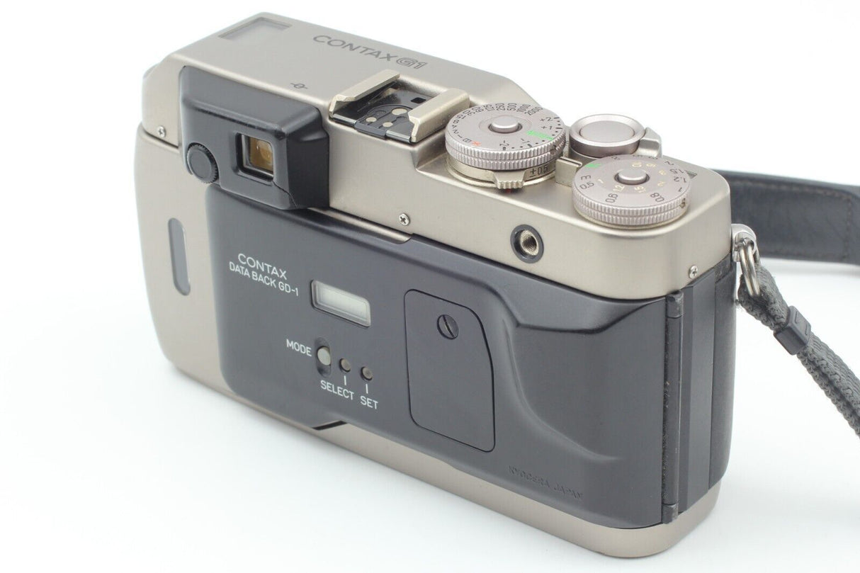 Contax G1 35mm Analog Camera Carl Zeiss Biogon 28mm...