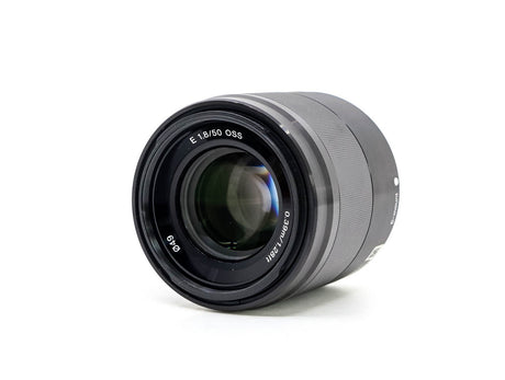 Sony E 50mm f/1.8 OSS