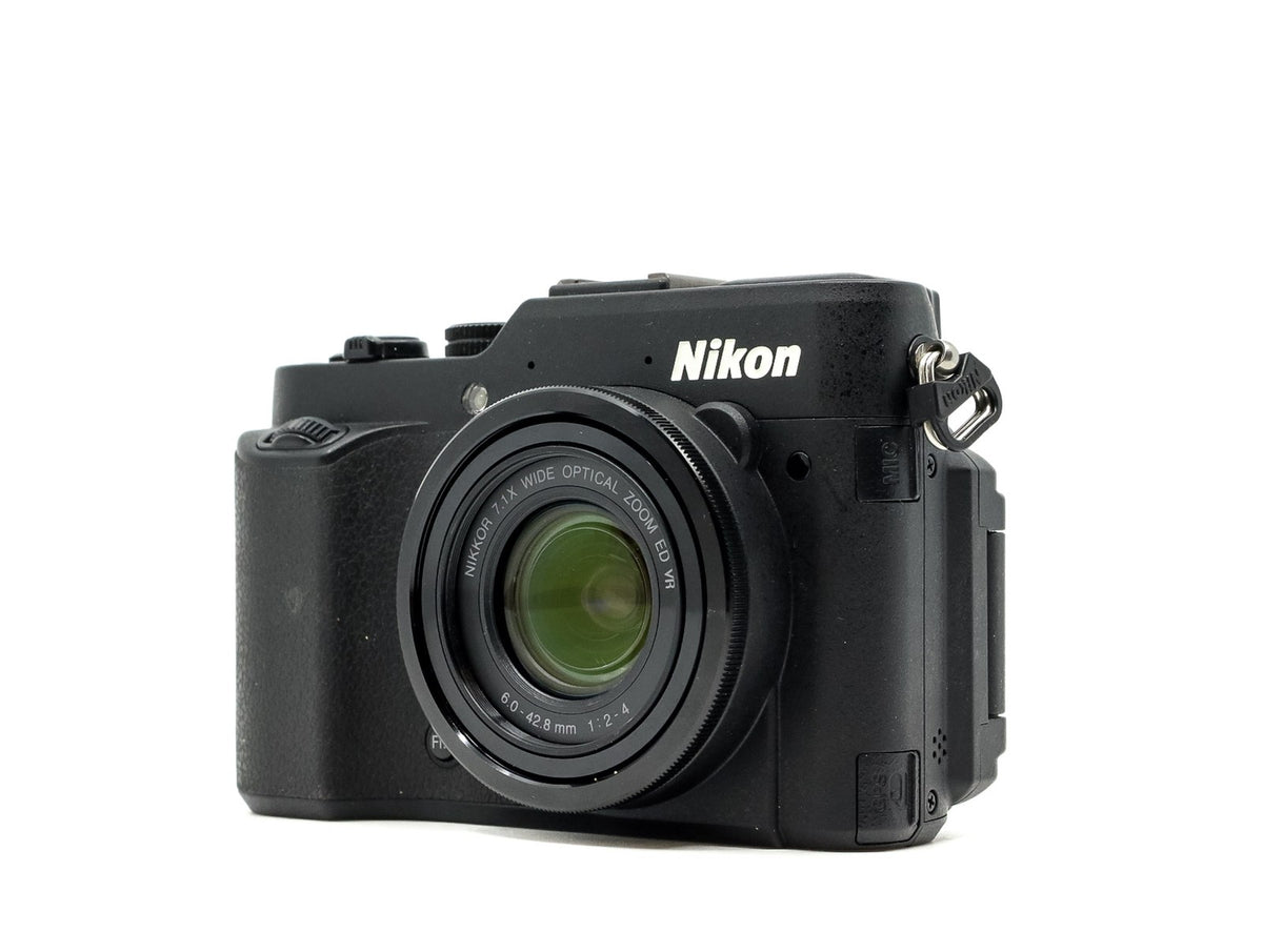 Nikon Coolpix P7800 · main image