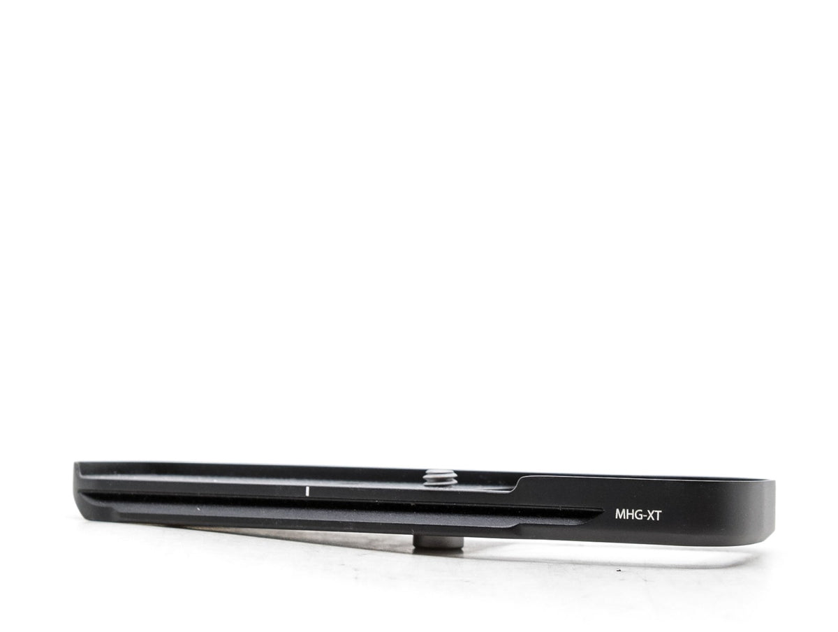 Fujifilm MHG-XT Metal Hand Grip · main image