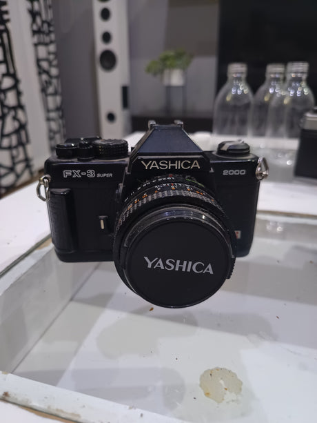 Yashica Fx-34f83d4a1-6de9-4731-b7a4-aaa62f37808c