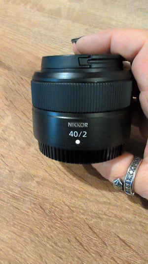 NikonNikkor 40/2ffec9043-4323-48a3-9d86-cd2a896793fd