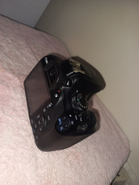 CanonCanon eos rebel t6a03b9df4-1950-4dfd-8537-941a73d49932