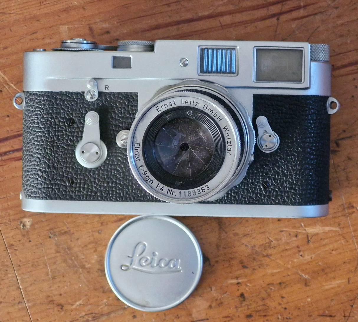 LEICAM26e522c33-da9c-4dfe-ac3b-53b9b37b7289