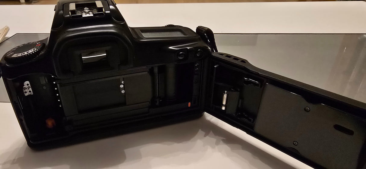 CANONEOS 1000Fnb56642d3-eb22-4648-9c76-bf29ae392add