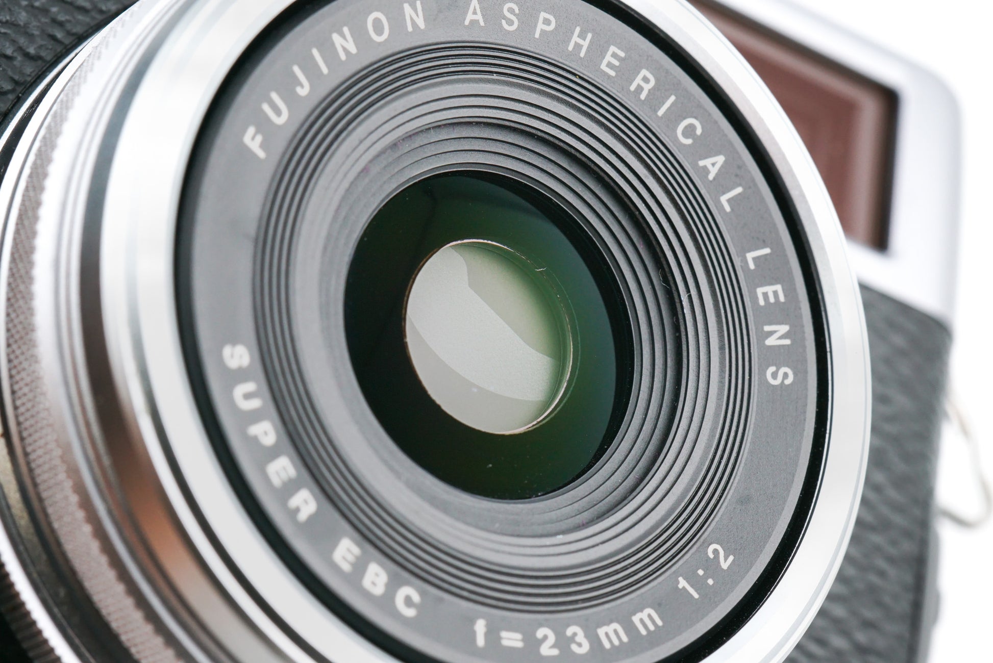 Discover the essential Fujifilm X100T camera at Camera Market