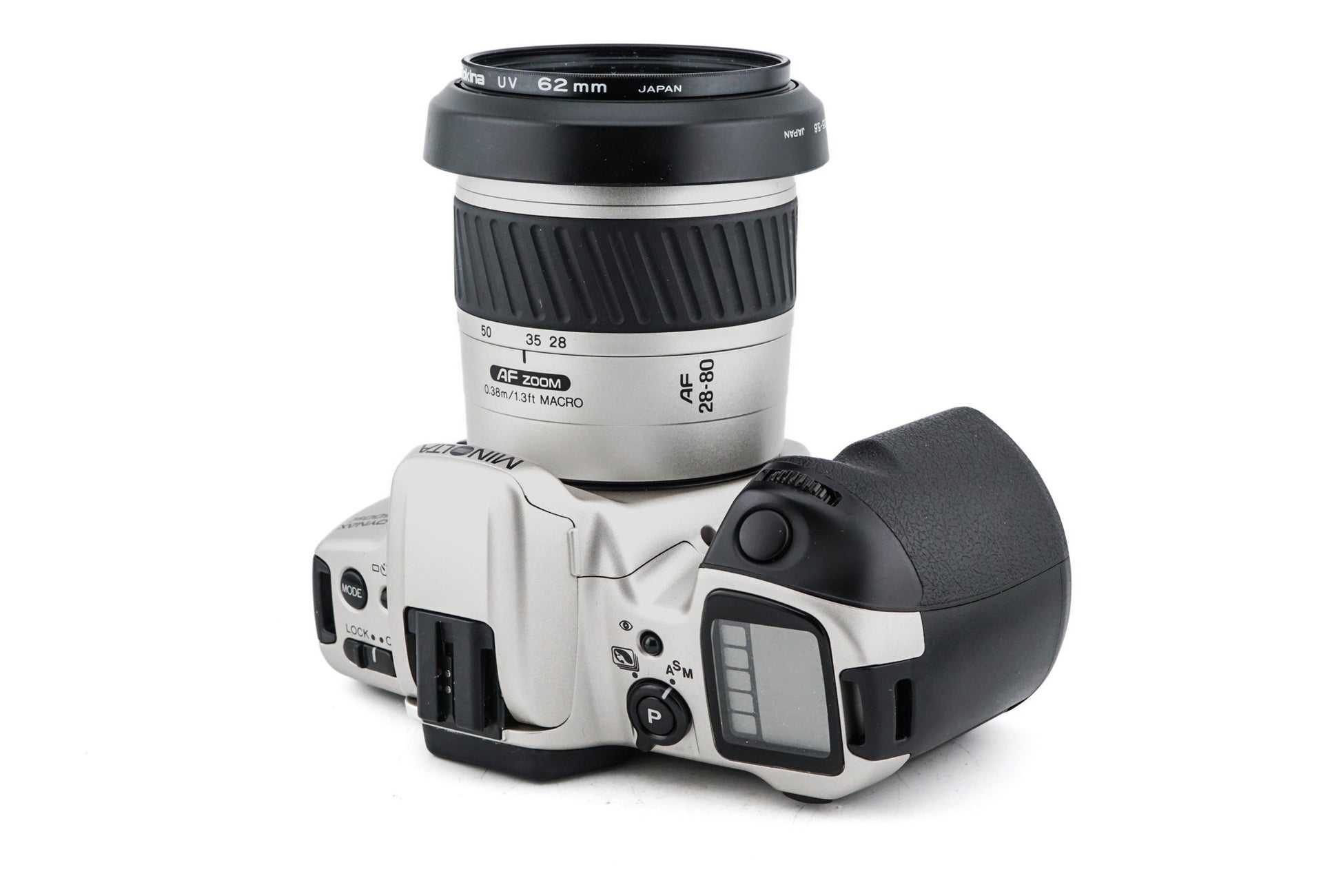 Explore the versatile Minolta Dynax 500si with a 28-80mm AF macro