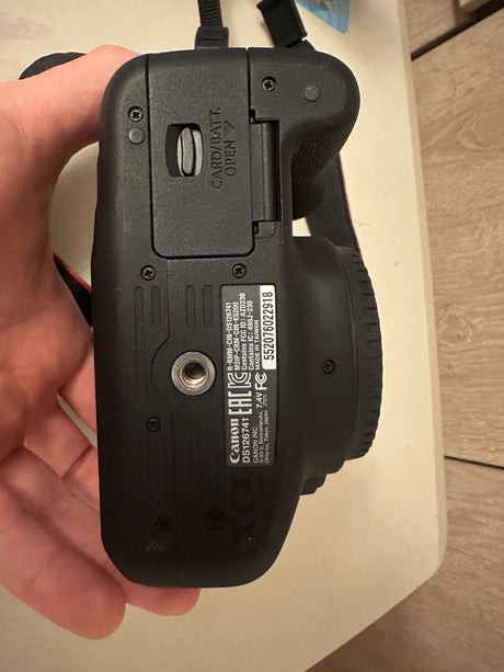 CanonRebel T747564b55-4e31-42f7-88d0-baeffd87fa89