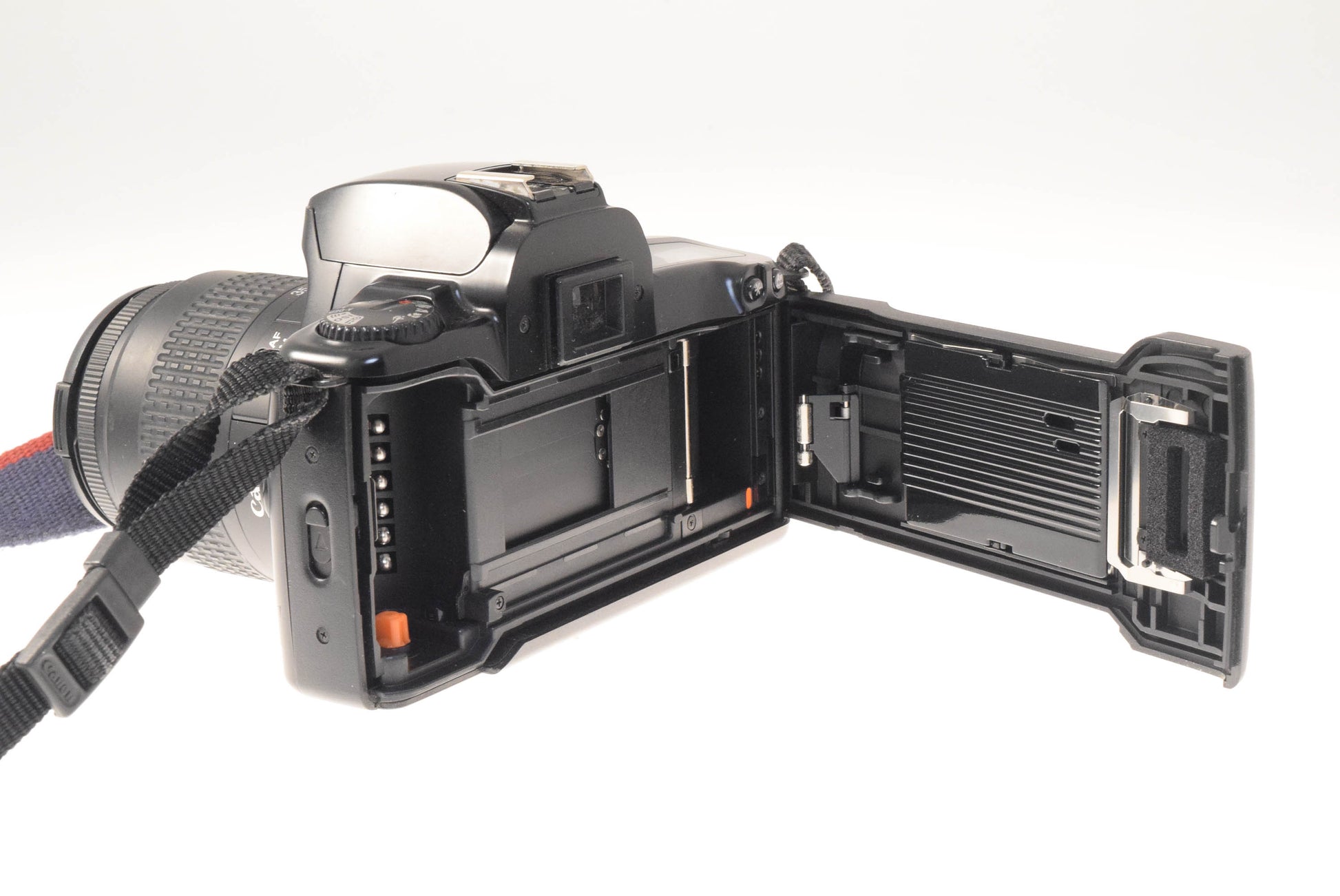 Unlock the full potential of your Canon EOS 500 with the 35-80mm