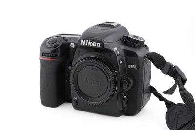 Nikon D7500 (Body) 