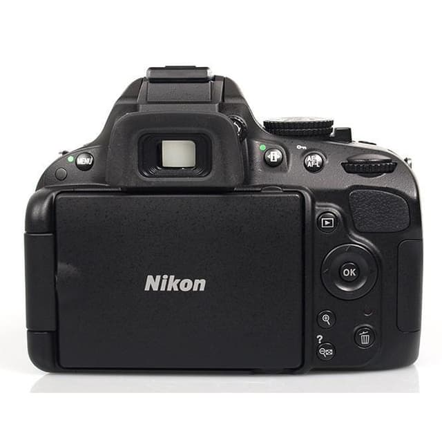 D5000 SLR - Black + Nikon AF-S Nikkor DX VR 18-55mm f/3.5-5.6 VR + AF-S Nikkor DX 55-200mm f/4-5.6G ED VR f/3.5-5.6 + f/4-5.6