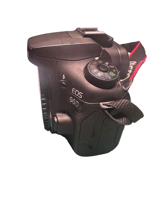 Canon y SigmaEOS 90D y 17-70mmca7ef448-c9ab-4c1f-b6c8-6583a2d30a34
