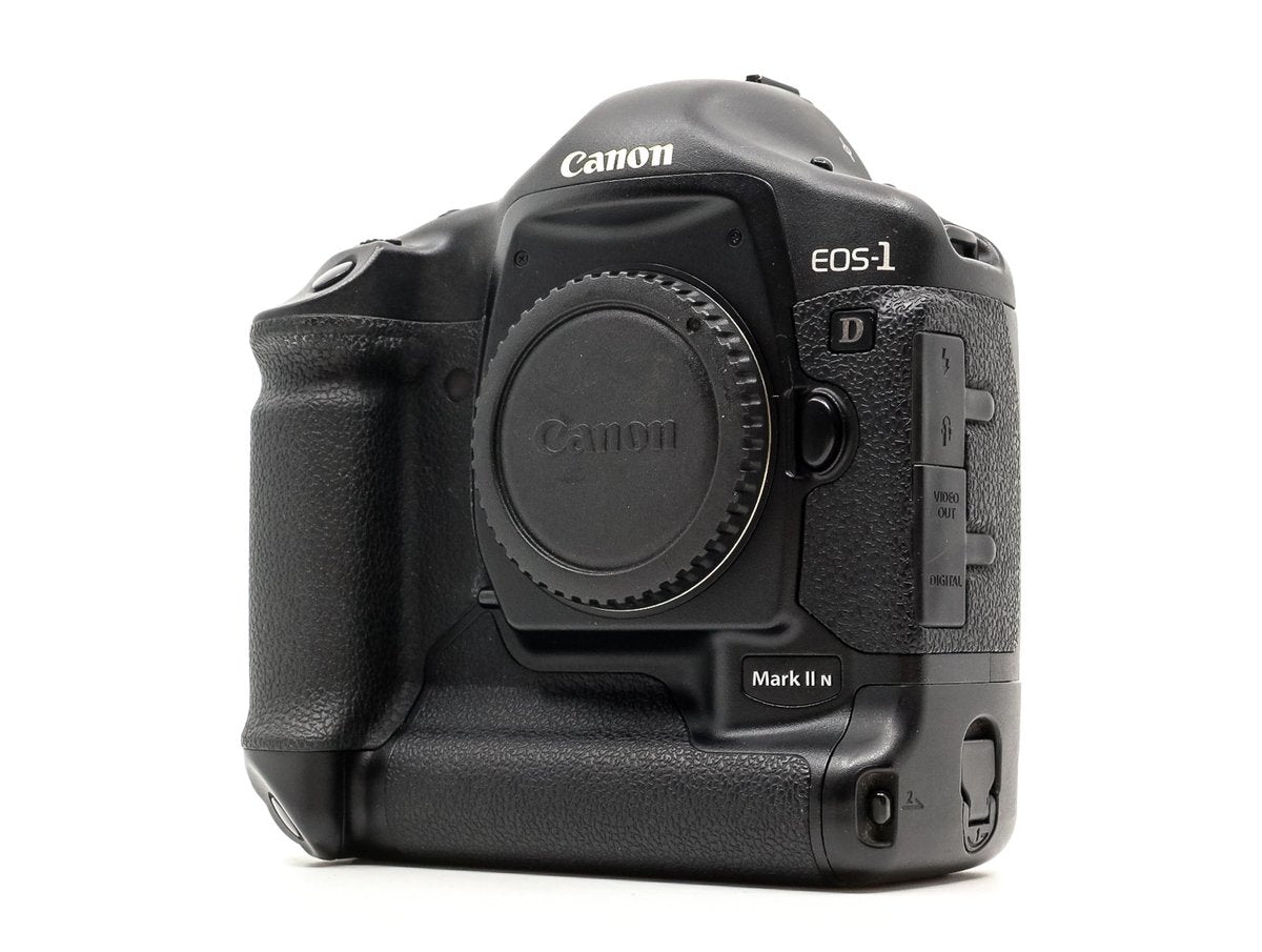 Canon EOS 1D Mark II N · imagen principal