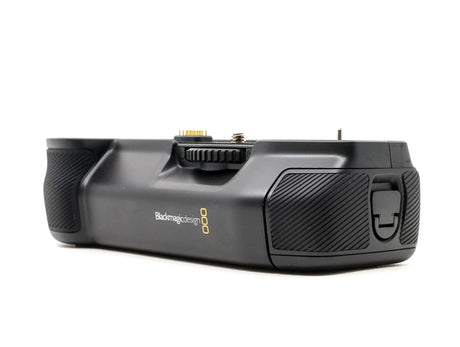 Blackmagic Design Pocket Cinema Camera 6K Pro Battery Grip - segunda mano - excelente estado - foto principal - SKU 3781746 -