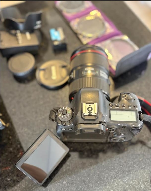 CANON 6D MARK IIDS126631b2781a2a-0bb4-429c-b374-da5481197810