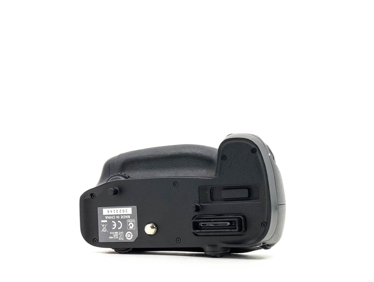 Nikon MB-D15 Battery Grip