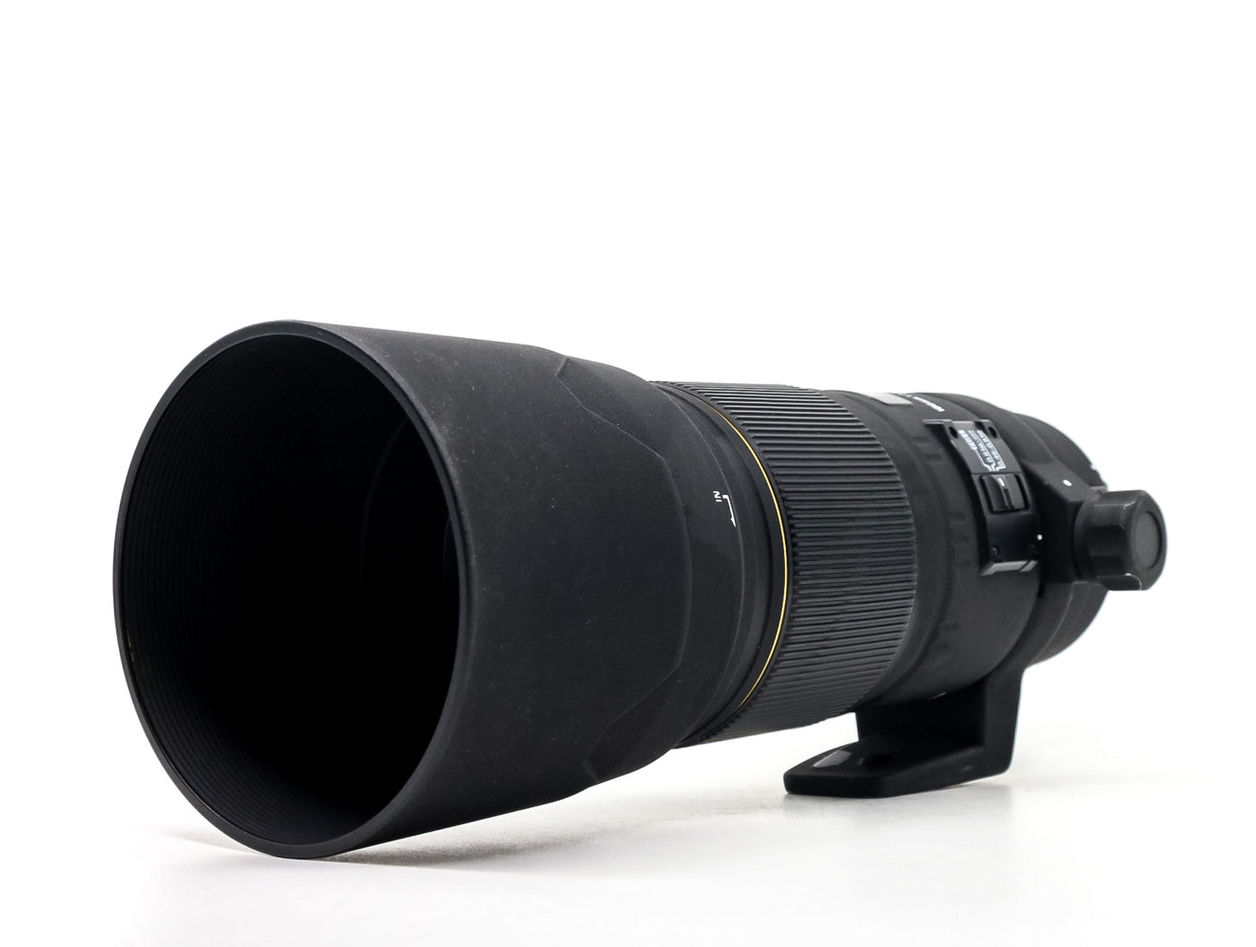 Sigma 180mm f/3.5 EX APO DG IF Macro HSM - Canon EF Fit · main image