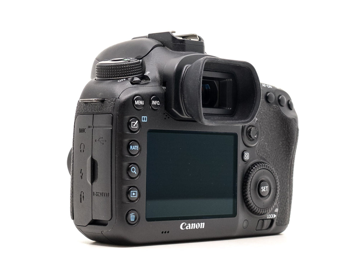 Discover the incredible features of the Canon EOS 7D Mark II at 