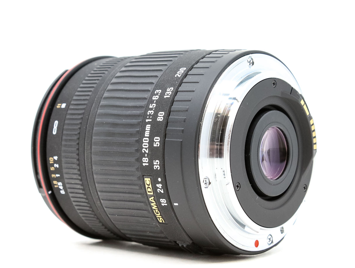 Sigma 18-200mm f/3.5-6.3 DC - Canon EF-S Fit