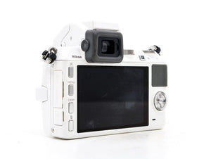 Nikon 1 V2 - segunda mano - excelente estado - detalle 4 de 4 - SKU 3792194 - Camera Market