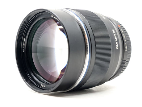 Olympus M.Zuiko Digital ED 75mm f/1.8 - segunda mano - excelente estado - detalle 2 de 3 - SKU 3685036 - Camera Market