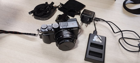 Panasonic Lumix LX100 II44629d2d-b839-4eb7-8f2b-63ab20646969