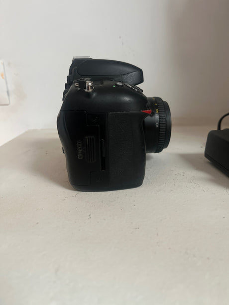 NIKOND600a59fe82d-ced1-4f4d-8f0b-73fc20cb58e2