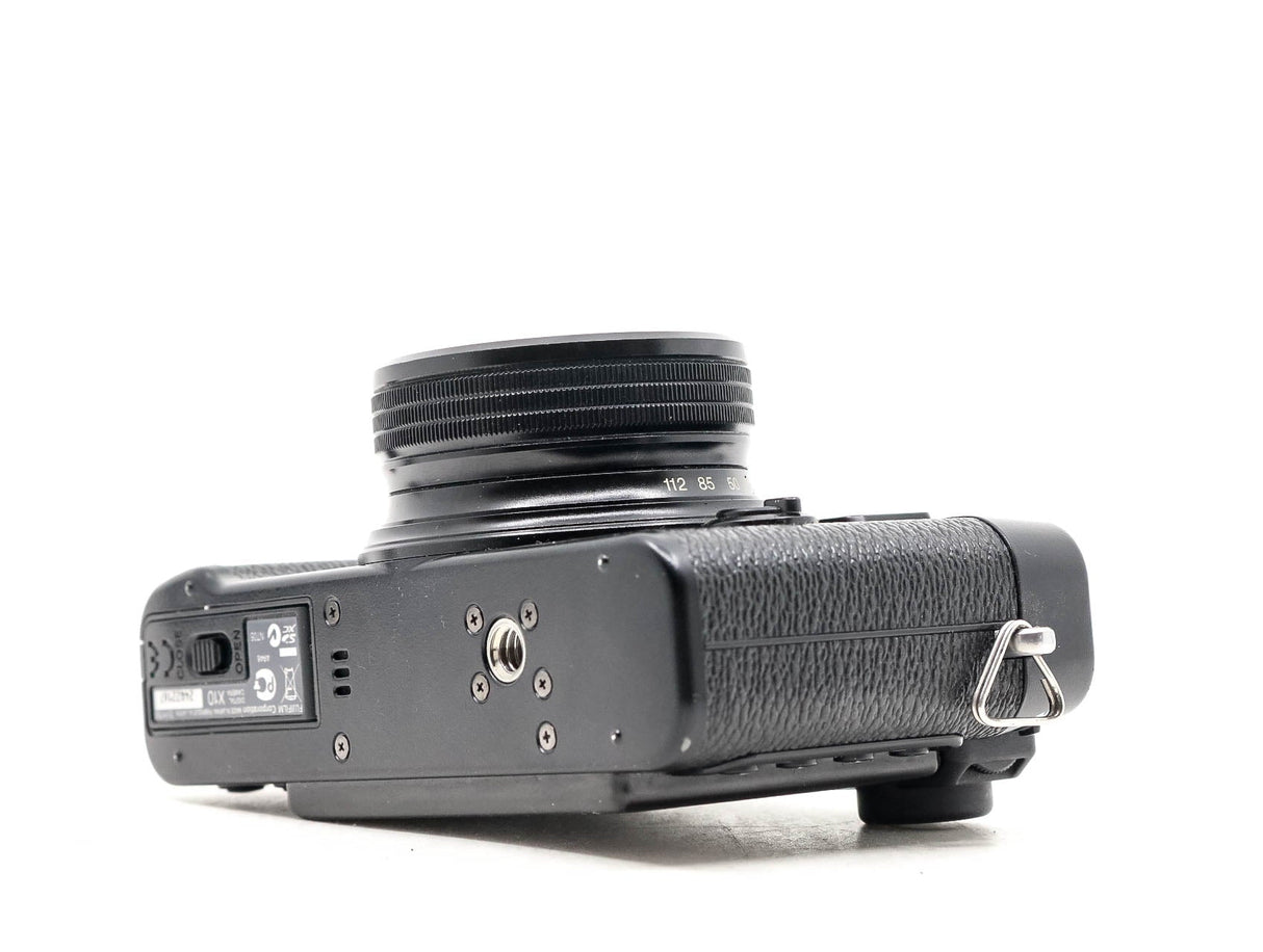 Fujifilm X10 - segunda mano - excelente estado - detalle 2 de 4 - SKU 3712510 - Camera Market