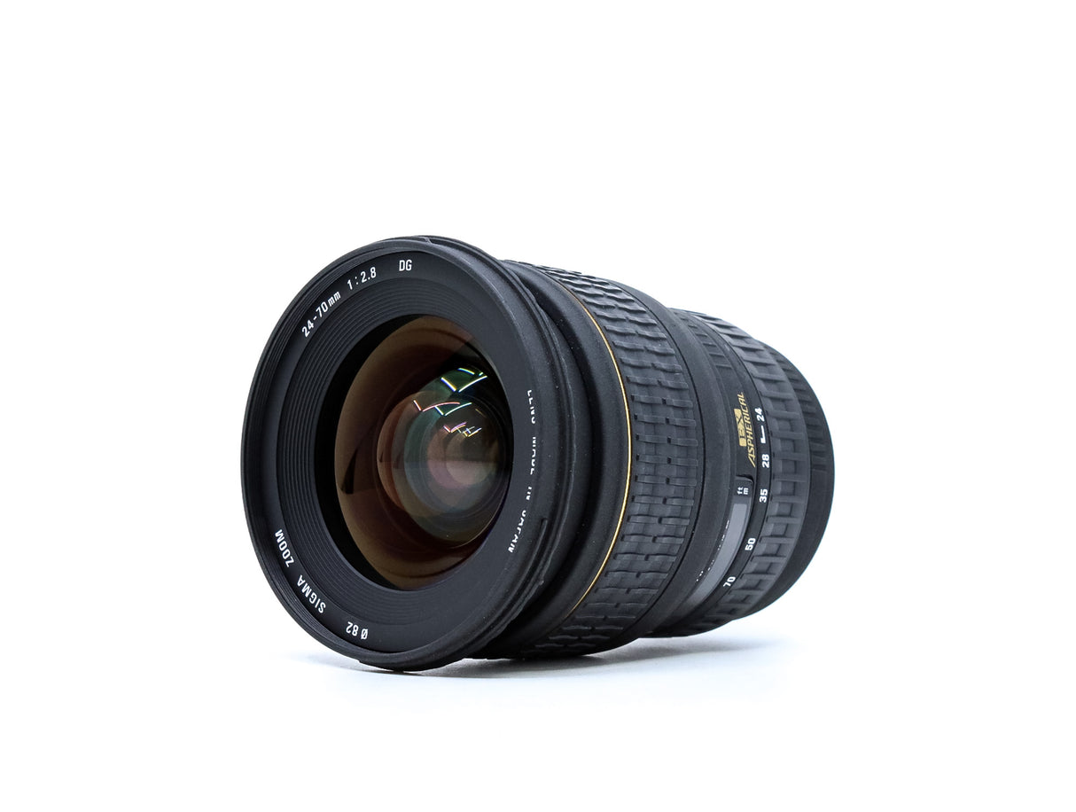 Sigma 24-70mm f/2.8 EX - Canon EF Fit