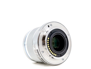 Olympus M.Zuiko Digital ED 45mm f/1.8 - segunda mano - excelente estado - detalle 3 de 3 - SKU 3784264 - Camera Market