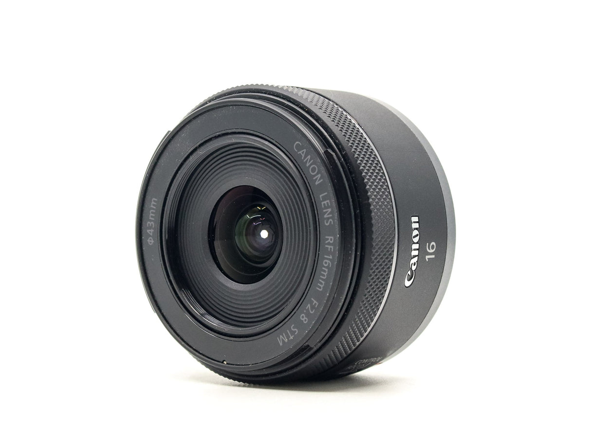 Canon RF 16mm f/2.8 STM - segunda mano - excelente estado - detalle 2 de 3 - SKU 3785381 - Camera Market