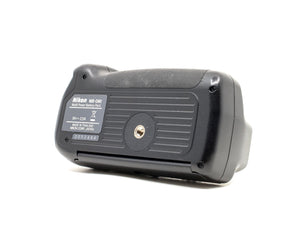 Nikon MB-D80 Battery Grip - segunda mano - excelente estado - detalle 3 de 4 - SKU 3772390 - Camera Market