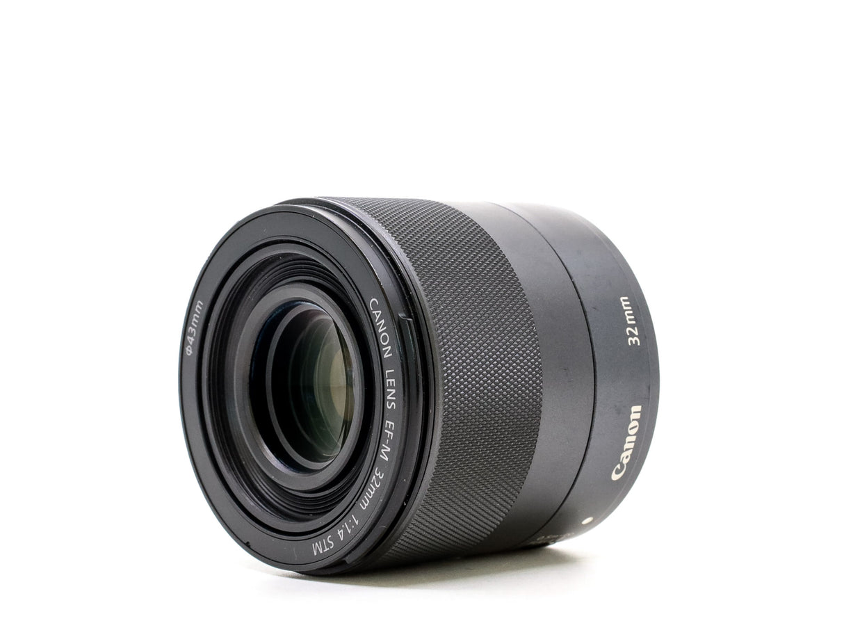 Canon EF-M 32mm f/1.4 STM