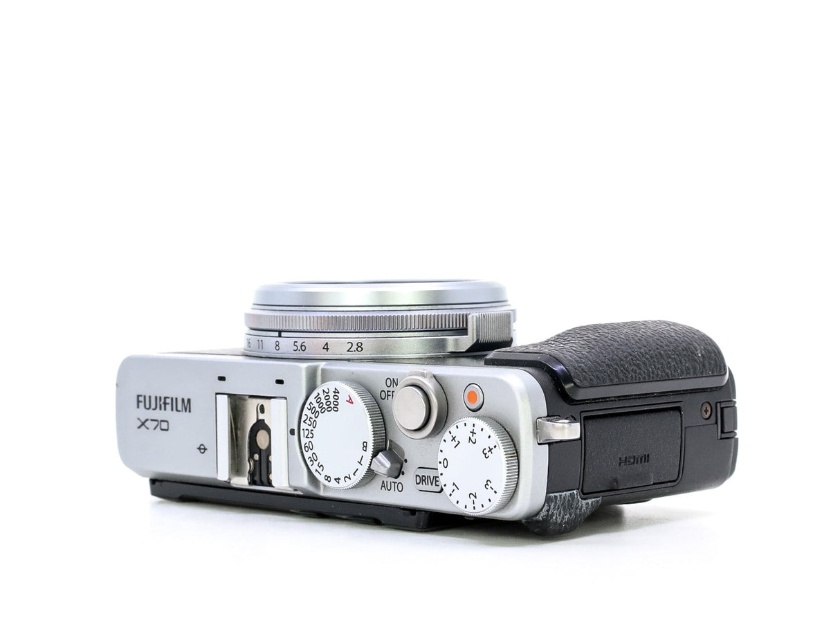 Fujifilm X70 - segunda mano - excelente estado - detalle 4 de 4 - SKU 3672375 - Camera Market