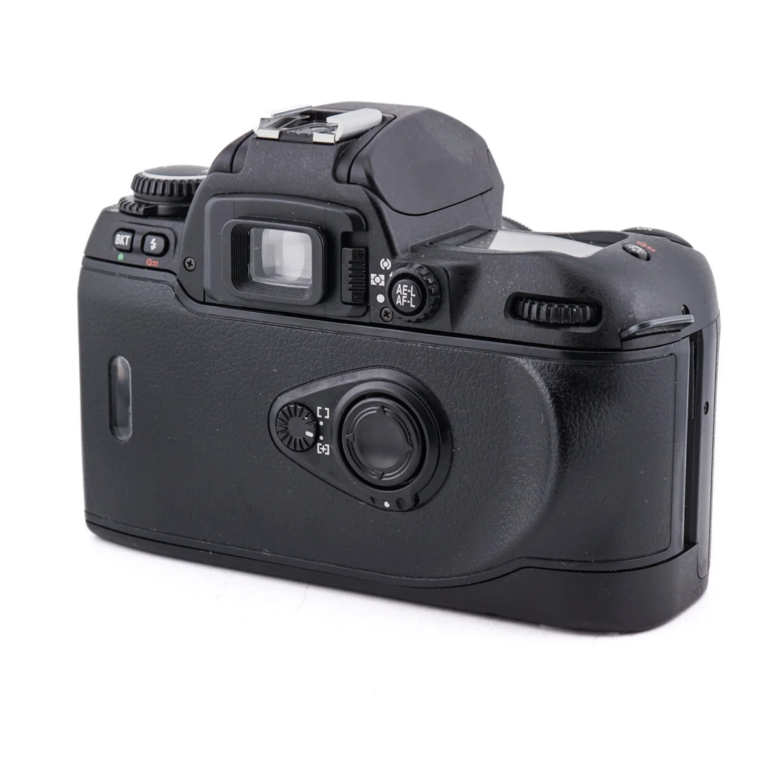 Buy your Nikon F80 Vintage Analog Camera + 50mm f1.8 AF Nikkor