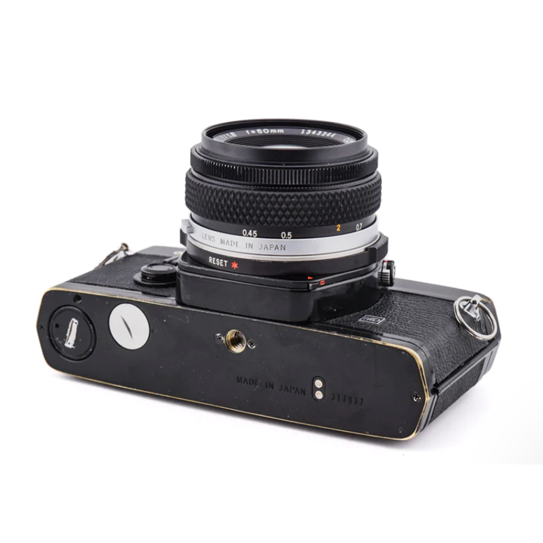 Olympus OM-2n MD with Zuiko 1.8⁄50mm - De Wit Cameras