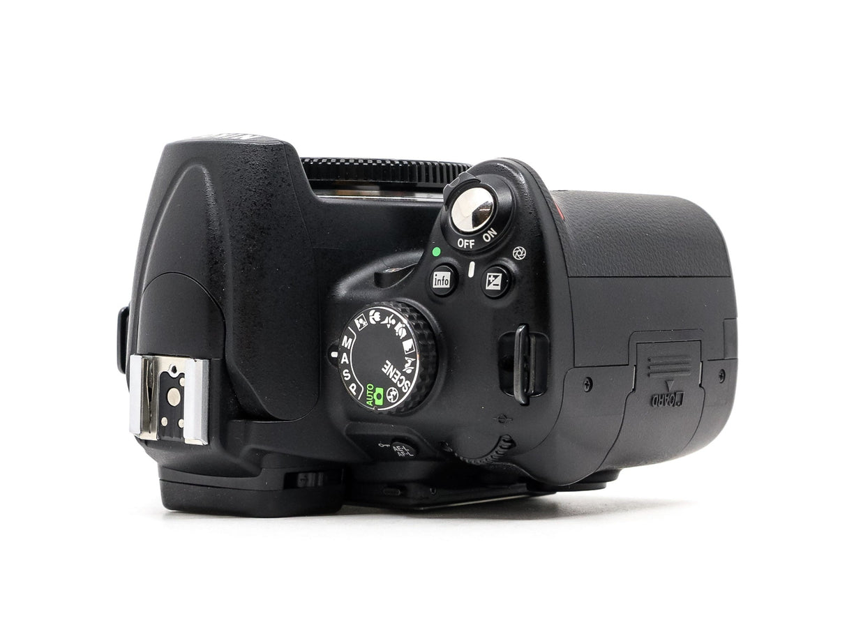 Nikon D5000 - segunda mano - excelente estado - detalle 4 de 4 - SKU 3712364 - Camera Market