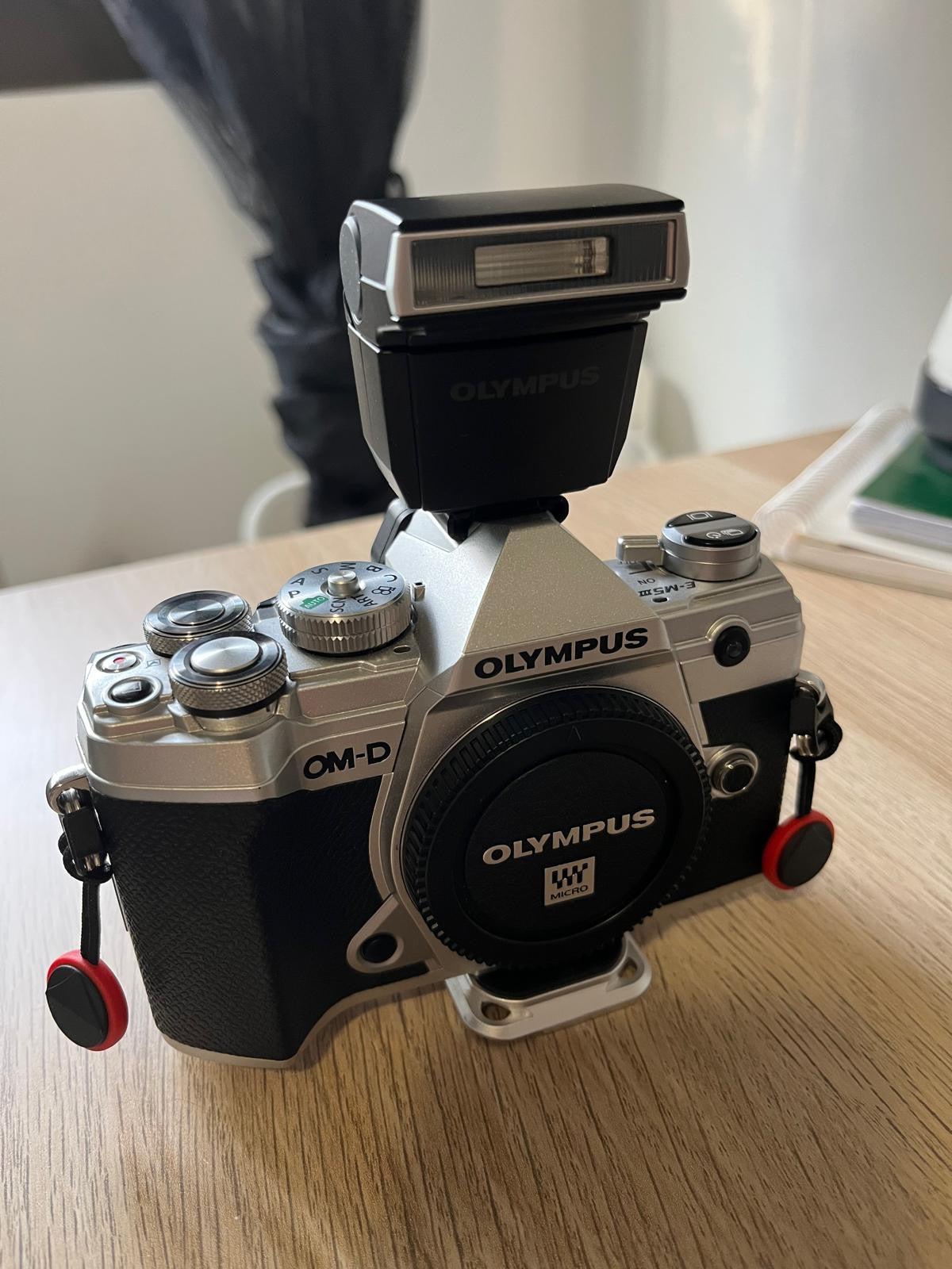 olympusom-d-em 5 mark III02c330e1-1f26-4a7a-a3a6-6e1a44cdf984