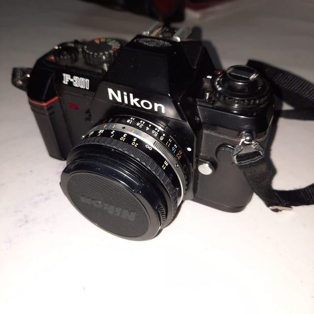 NIKON F 301fc2346c2-f957-46e6-a30a-6225e3c8665b