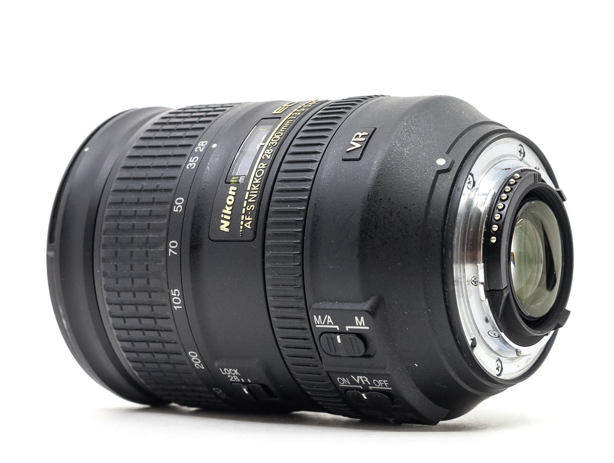 Nikon AF-S Nikkor 28-300mm f/3.5-5.6G IF-ED VR